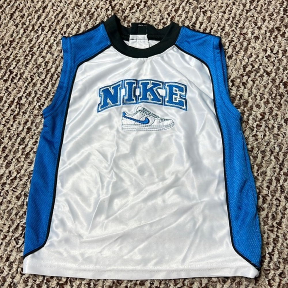 ‎Nike